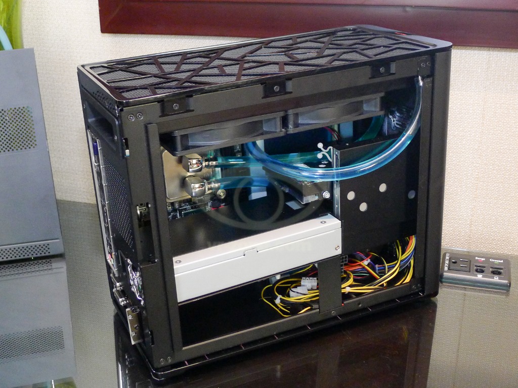 EVGA mini itx box 02