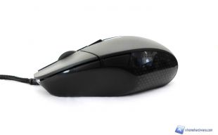 Logitech-G303-13
